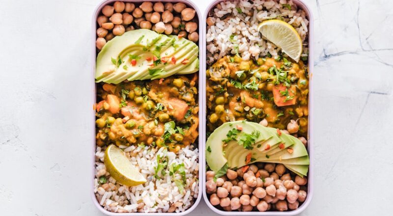 découvrez les bienfaits d'une alimentation équilibrée pour améliorer votre santé et votre bien-être. apprenez à composer des repas variés et nutritifs qui répondent à vos besoins corporels tout en prenant plaisir à manger.