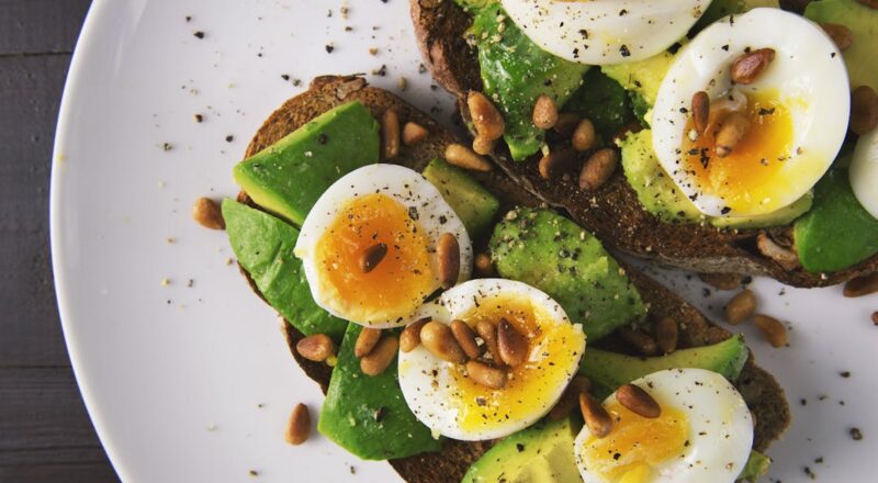 découvrez des conseils pratiques pour une nutrition équilibrée : plans de repas, choix d’aliments, nutriments et recettes santé pour un bien-être optimal.