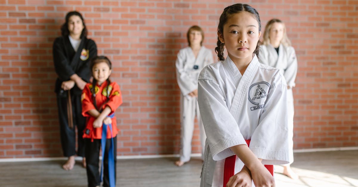 découvrez comment l'éducation sportive joue un rôle essentiel dans le développement des jeunes, en renforçant leurs compétences physiques, sociales et mentales. apprenez l'importance des valeurs du sport dans l'éducation et comment elles contribuent à former des individus responsables et en bonne santé.
