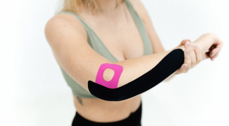 découvrez tout sur les blessures sportives : types courants, symptômes, prévention et traitements pour optimiser votre récupération et reprendre le sport en toute sécurité.