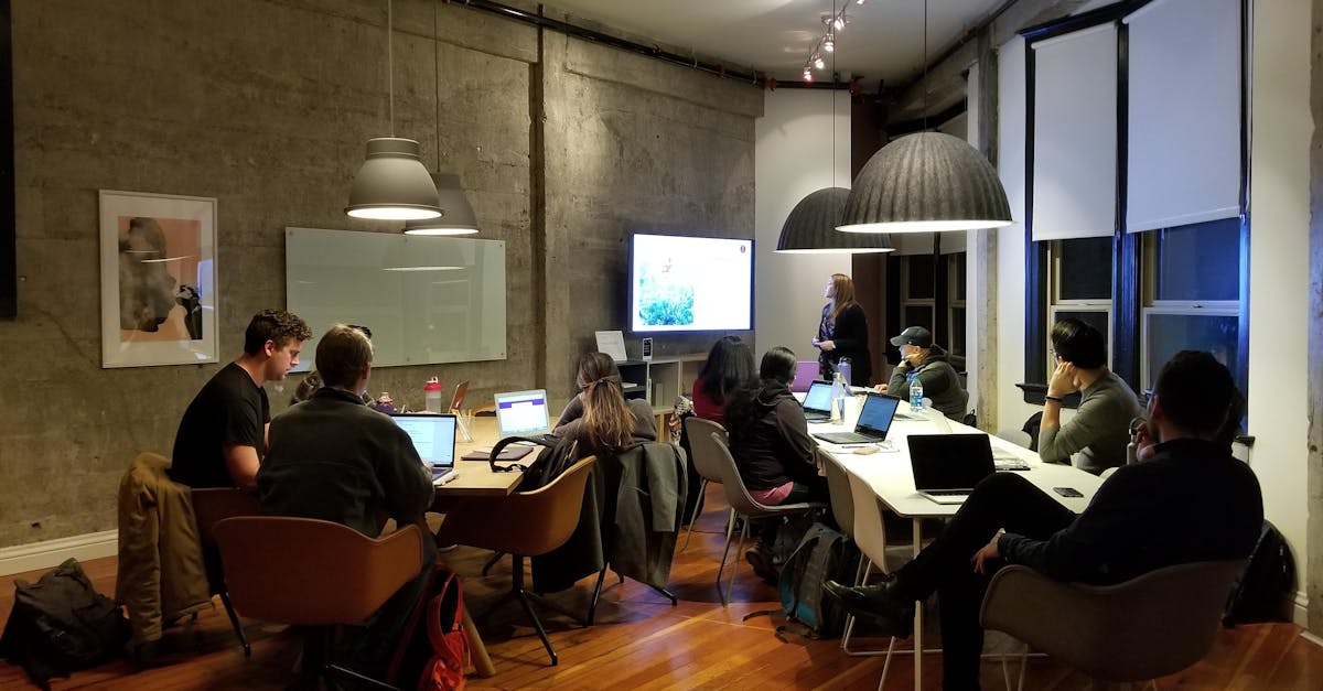 découvrez des stratégies d'entraînement efficaces pour optimiser vos performances sportives et atteindre vos objectifs. que vous soyez débutant ou athlète expérimenté, nos conseils pratiques et nos approches adaptées vous aideront à maximiser votre potentiel et à progresser rapidement.