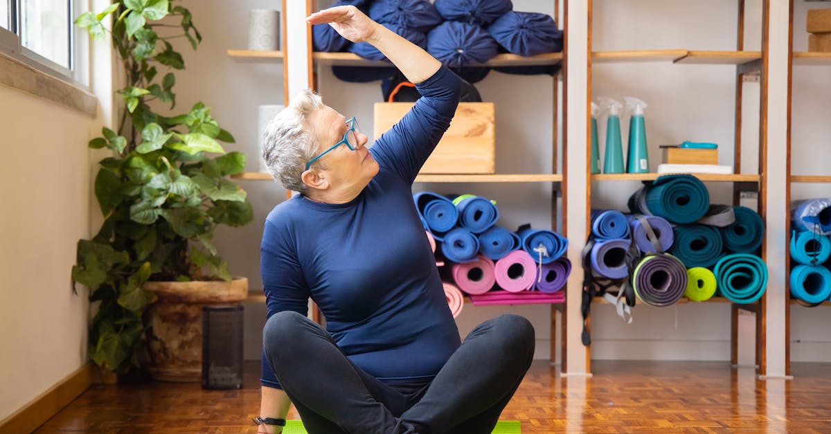 découvrez les nombreux bienfaits du yoga pour le corps et l'esprit. améliorez votre flexibilité, réduisez le stress et trouvez l'équilibre intérieur grâce à des postures adaptées et à des techniques de respiration.