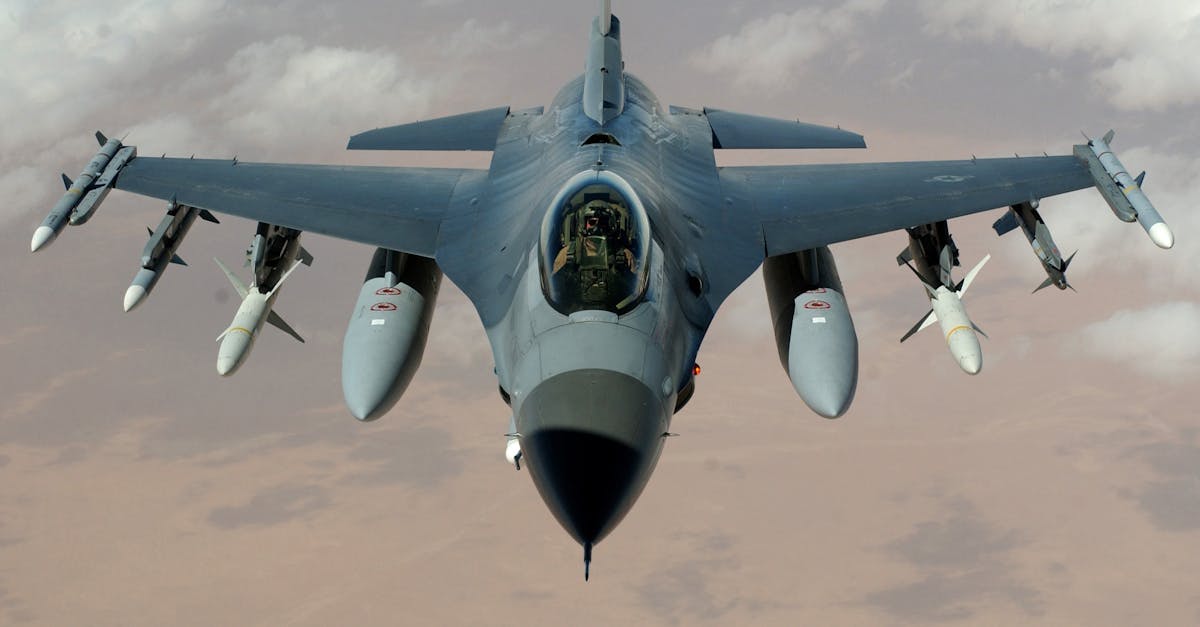 découvrez tout sur le combat : techniques, stratégies, disciplines et conseils pour progresser. apprenez à maîtriser l'art du combat, que ce soit pour le sport, l’autodéfense ou la compétition.