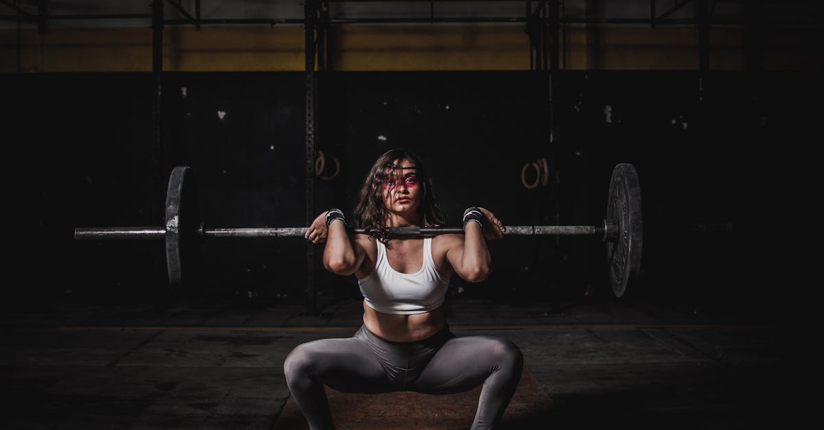 découvrez les bases et les bienfaits de l’entraînement en force : conseils, exercices adaptés et astuces pour améliorer votre masse musculaire, votre endurance et votre santé globale.