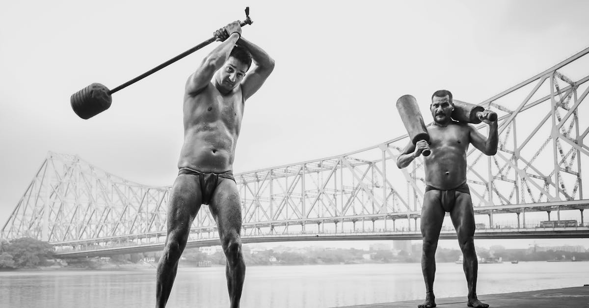 découvrez les bienfaits de la musculation : conseils, exercices et programmes pour renforcer votre corps, améliorer votre forme physique et gagner en confiance grâce à l'entraînement en force.